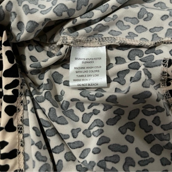 Fyve Leopard Print Blouse Size Medium - Picture 5 of 5